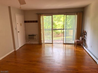 /international/us/28-deanna-dr-apt-57-hillsborough-twp-nj-110109067569/