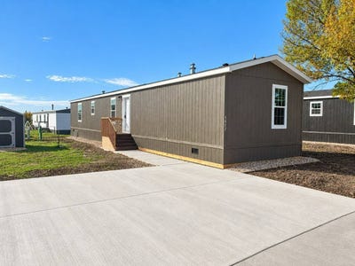 /international/us/4379-5-circlewood-ct-rapid-city-sd-110119944470/