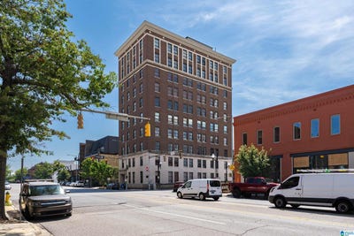 /international/us/2201-1st-avenue-birmingham-al-110119604901/