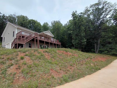 /international/us/80-bramlett-road-taylors-sc-110108552789/