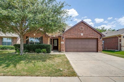 /international/us/13152-larks-view-point-fort-worth-tx-110101477170/
