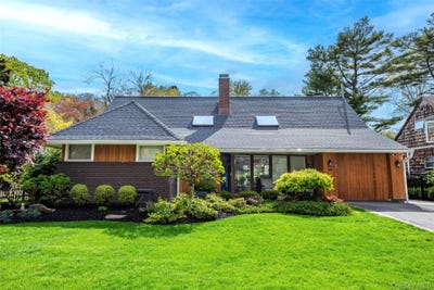 /international/us/10-oak-brook-lane-merrick-ny-110107806381/