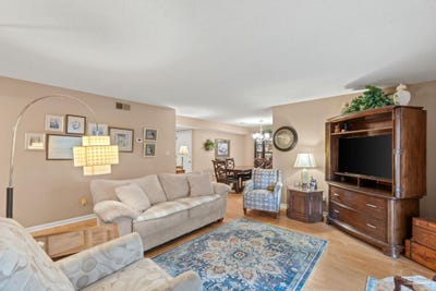 /international/us/4831-e-olive-rd-pensacola-fl-110105236807/