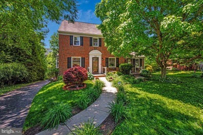 /international/us/902-locustvale-road-towson-md-110108356560/