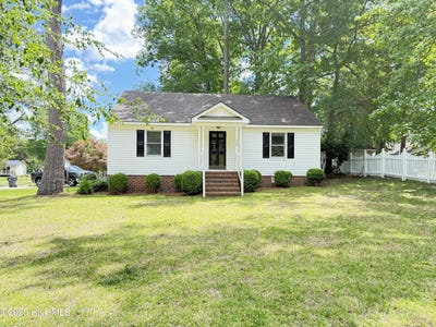 /international/us/209-oak-forest-drive-nw-rocky-mount-nc-110108196112/