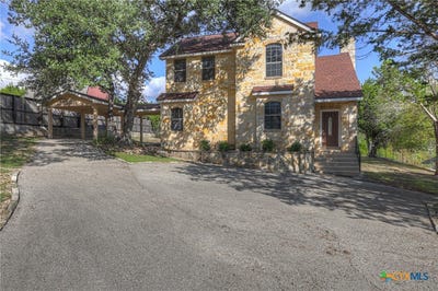 /international/us/146-creekview-drive-canyon-lake-tx-110120512516/