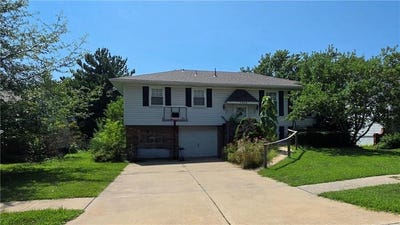 /international/us/7908-nw-milrey-drive-kansas-city-mo-110120534819/