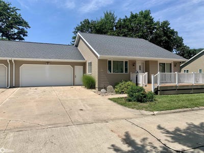 /international/us/4-park-place-jefferson-ia-110101547496/