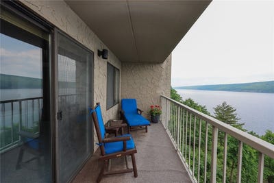 /international/us/135-cliffside-drive-canandaigua-ny-110106303371/