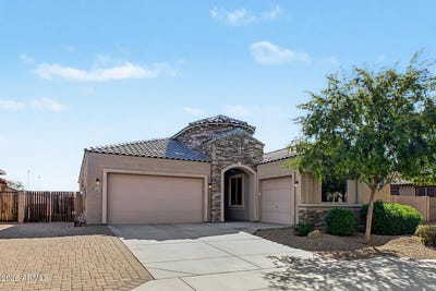 /international/us/9267-w-denton-lane-glendale-az-110120457827/