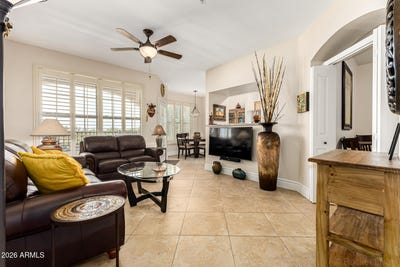 /international/us/14950-w-mountain-view-boulevard-surprise-az-110106496309/