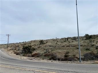 /international/us/8450-hwy-138-phelan-ca-110098620640/
