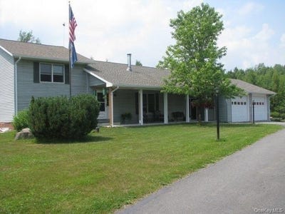 /international/us/69-crabby-road-loch-sheldrake-ny-110107850354/