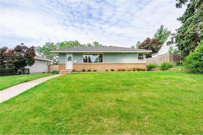 /international/us/5206-7th-street-ne-columbia-heights-mn-110101214036/