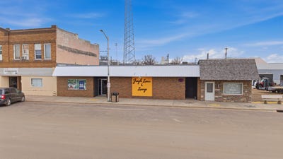 /international/us/9-n-main-street-groton-sd-110107535061/