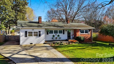 /international/us/904-15th-street-nw-conover-nc-110107515691/