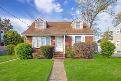 /international/us/528-coakley-street-east-meadow-ny-110099130844/?lang=zh-tw