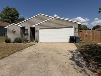 /international/us/141-quail-run-road-branson-mo-110110254685/