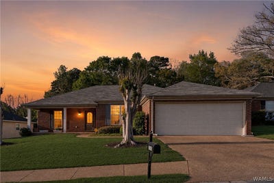 /international/us/2020-cross-creek-drive-tuscaloosa-al-110110371236/