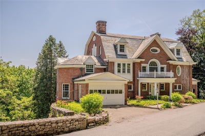/international/us/74-tower-hill-loop-tuxedo-park-ny-110086234257/