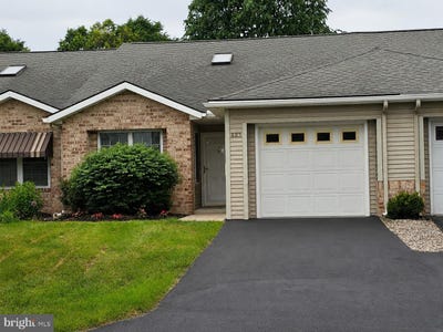 /international/us/883-geyer-drive-chambersburg-pa-110108195445/