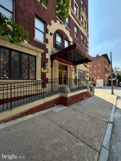 /international/us/1001-saint-paul-street-baltimore-md-110105932021/
