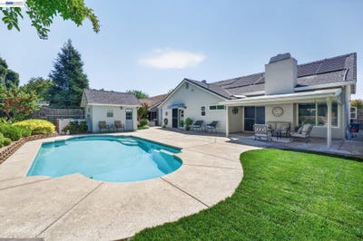 /international/us/143-lighthouse-way-vacaville-ca-110107728200/