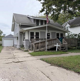 /international/us/1009-division-street-webster-city-ia-110120090041/
