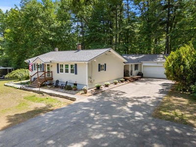 /international/us/10-cove-street-goffstown-nh-110108653944/