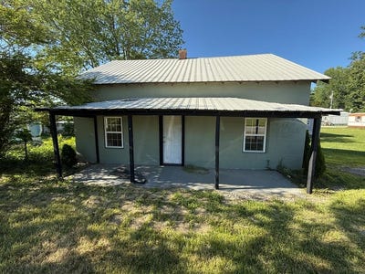 /international/us/210-woodland-ave-e-jamestown-tn-110107999621/