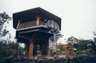 /international/us/11-3884-nahelenani-st-volcano-hi-110104822199/