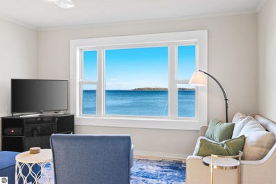 /international/us/800-n-st-joseph-street-suttons-bay-mi-110108346729/