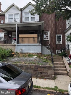 /international/us/227-laurel-road-sharon-hill-pa-110119595903/