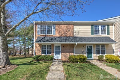 /international/us/302-palombi-court-east-brunswick-nj-110106676156/