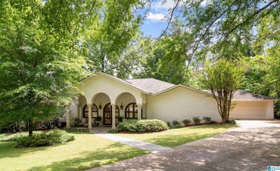 /international/us/3513-s-woodridge-road-mountain-brook-al-110107854879/