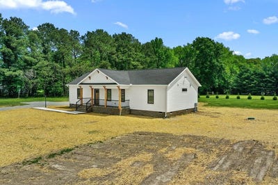 /international/us/2976-newmans-neck-road-heathsville-va-110099165055/