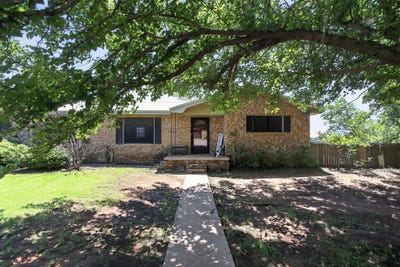 /international/us/115-adeeba-lane-childress-tx-110109118698/