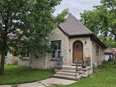 /international/us/5528-w-auer-ave-milwaukee-wi-110109156418/