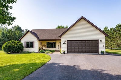 /international/us/1406-w-taylor-ave-cloquet-mn-110101245134/?lang=en