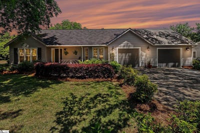 /international/us/103-walker-way-road-simpsonville-sc-110108106543/