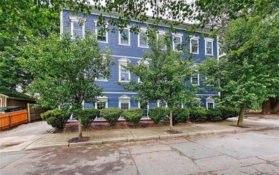 /international/us/31-commercial-street-cranston-ri-110108534597/