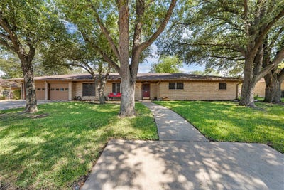 /international/us/311-s-college-avenue-troy-tx-110109920969/