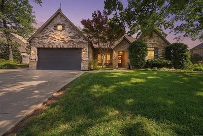 /international/us/405-e-119th-street-s-jenks-ok-110108390617/