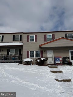 /international/us/61-pennypacker-drive-schwenksville-pa-110105978785/