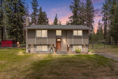 /international/us/11296-w-sagewood-rd-nine-mile-falls-wa-110108228463/