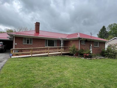 /international/us/107-travelers-lane-beckley-wv-110107700710/