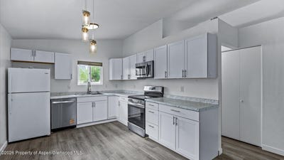 /international/us/510-n-16th-street-silt-co-110107894249/