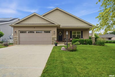 /international/us/525-cottonwood-circle-east-peoria-il-110108722021/