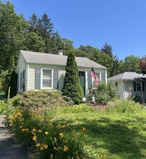 /international/us/165-old-lyman-rd-chicopee-ma-110100919924/