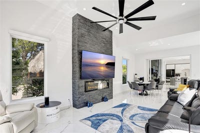/international/us/359-sundial-cir-margate-fl-110098153275/